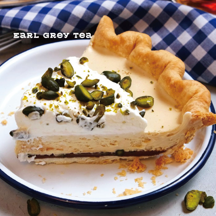 Earl Grey Tea / アールグレイティーパイはアールグレイ風味のガナッシュ層とホワイトチョコレートのムース、甘さのハーモニー集うパイ。東京都港区でアップルパイが美味しいスイーツ店。
